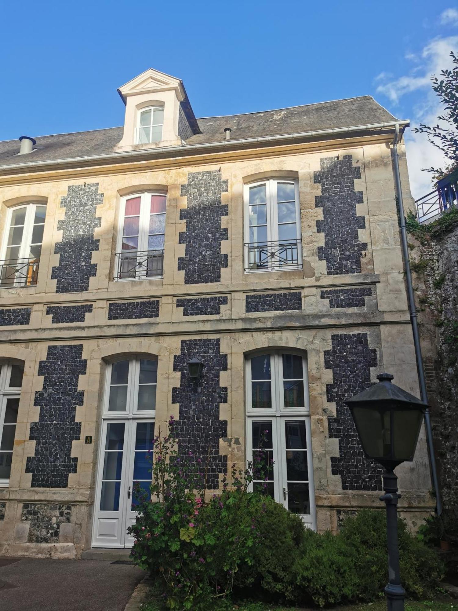 Les Bois Flottes Apartment Онфльор Екстериор снимка
